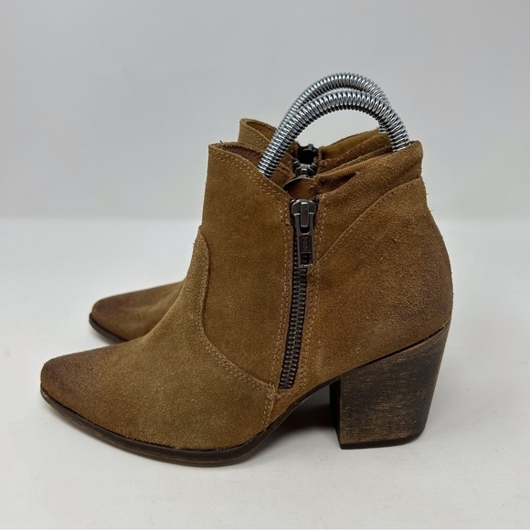 Steve Madden Tan Leather Western Style Pointed Toe Ankle Boots Size 36 Zipper - Picture 6 of 13